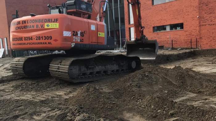 De lucht in. Kleine Houtstraat komt op hoogte.