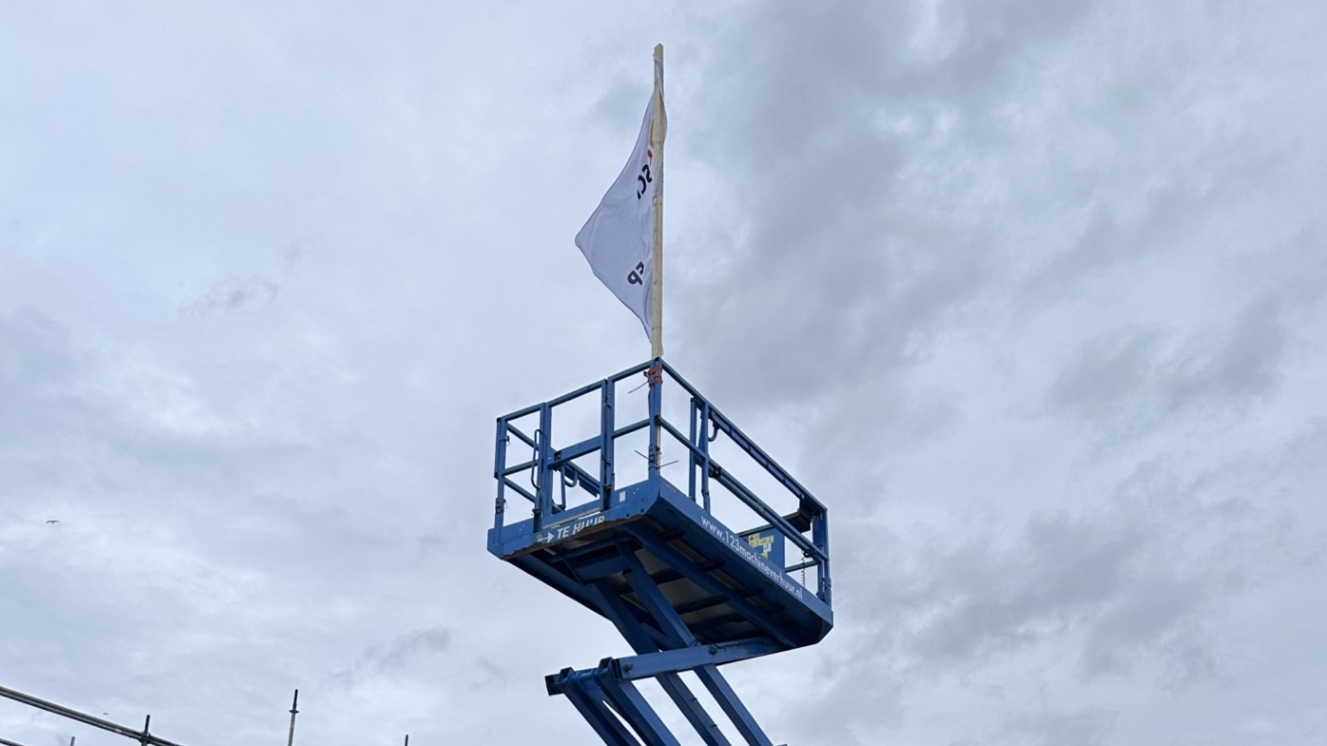 Hoogste punt Velserweide feestelijk gevierd